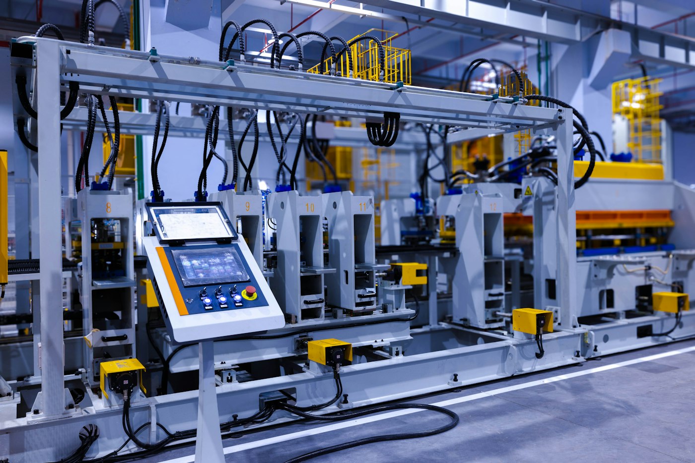 Hệ thống cơ điện (M&E) trong nhà xưởng gồm những hạng mục nào?