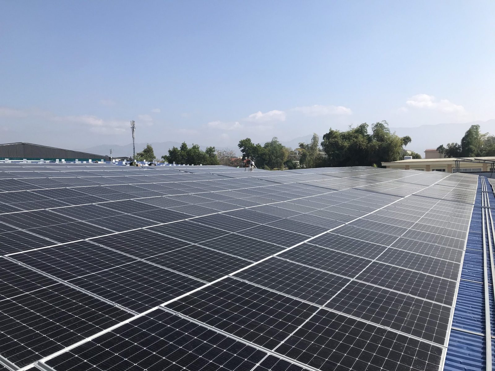 Dự án điện mặt trời áp mái 1MW lắp đặt tại nhà máy xử lý nước thải